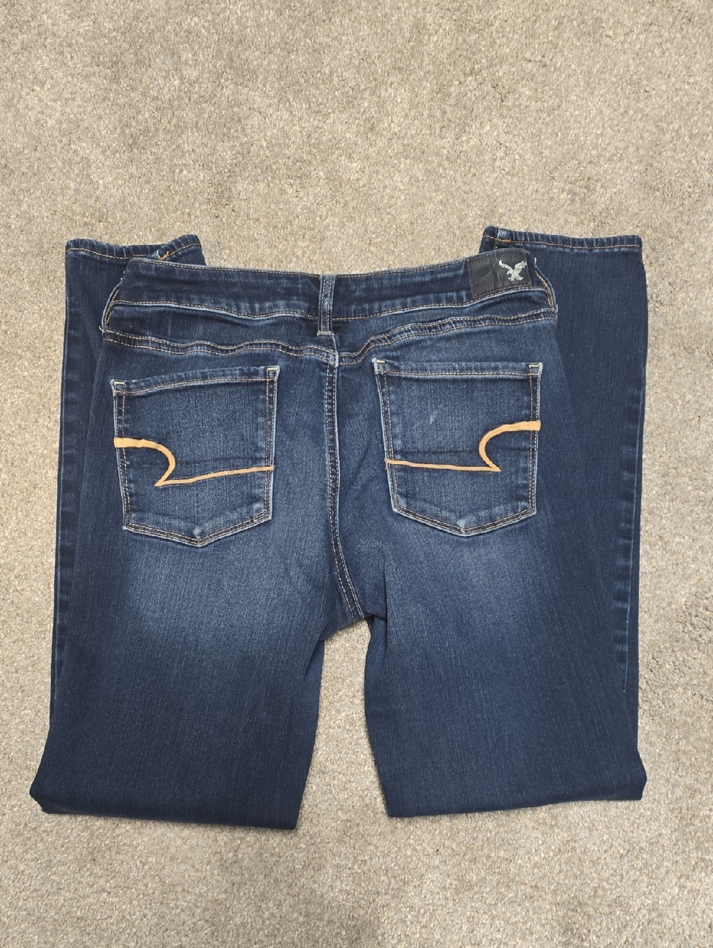 American Eagle Outfitters Women's Straight Leg Jeans in Dark Blue Denim